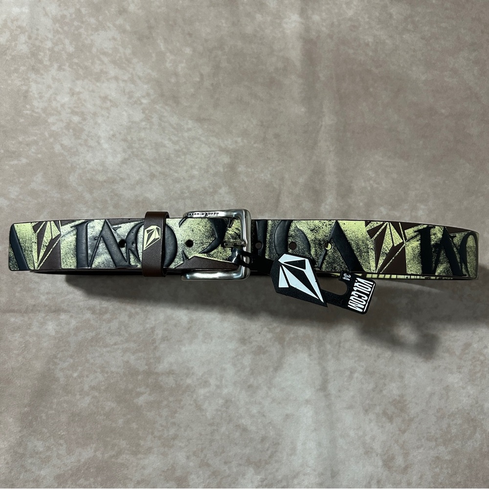 NWT Volcom Genuine Men's Brown and Green Belt Polyurethane